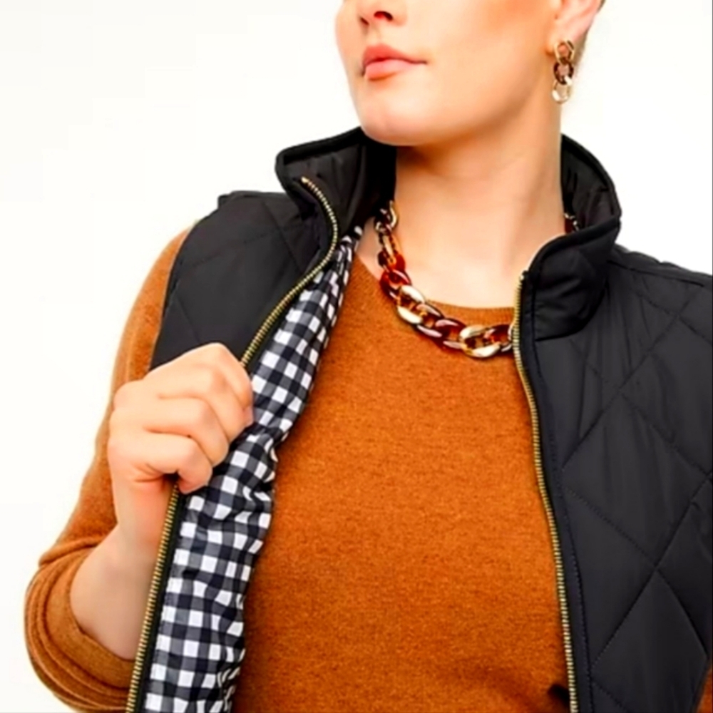 J. Crew Factory Puffer Vest Snap Pockets Black BJ901 Black Gold Zipper NEW Comfy